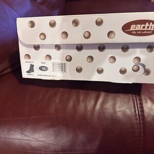 Earth Step into Wellness Black Moonshine Calf Squall Black size 7